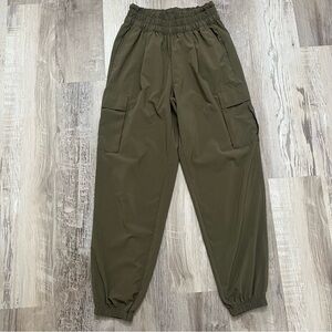 Vuori Women’s Stretch Cargo Pants Green Size Pockets Size XS